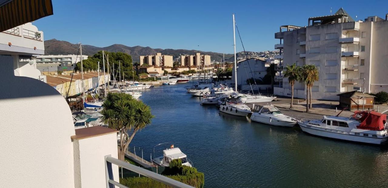 Appartement Lumineux Sur Les Canaux Ρόζες Εξωτερικό φωτογραφία